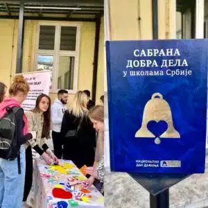 Učenici srednjih škola u Novom Pazaru podržali inicijativu ‘Knjiga Dobrih Dela’