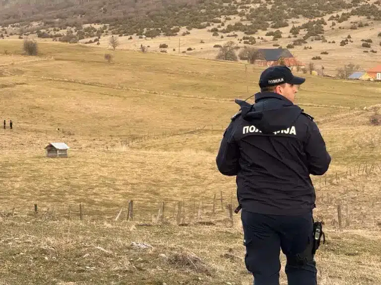 Pronađeno telo mladića u bunaru, osumnjičeni pobegao za Nemačku