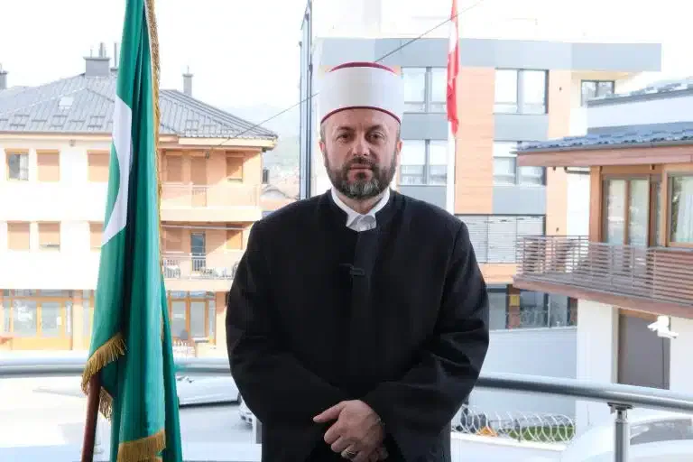Reisu-l-ulema Senad ef. Halitović uputio čestitku povodom nastupajućeg Bajrama