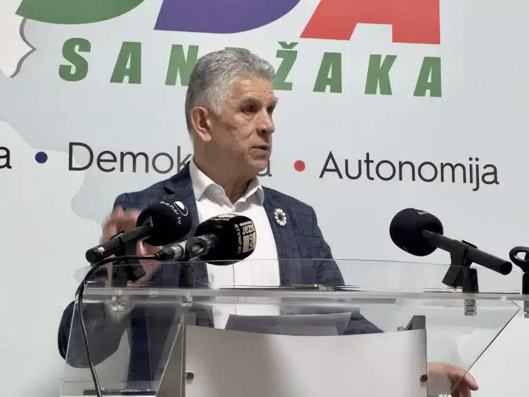 Ugljanin pozvao sve bošnjačke stranke da se jasno izjasne povodom rezolucije genocida o Srebrenici