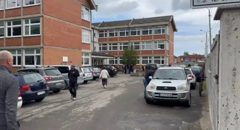 Izlaznost u Sjenici do 10 sati 6%, incident na jednom biračkom mestu