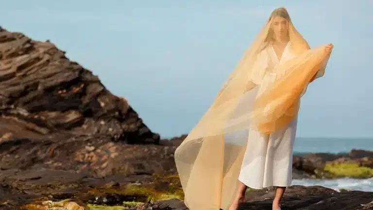 Fenomen lepršave haljine: Obučeni u sunce