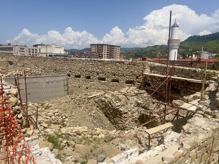 Arhitekte kažu da će se Ministarstvo baviti projektom kule Džephane, dok lokalna samouprava takođe izražava nezadovoljstvo