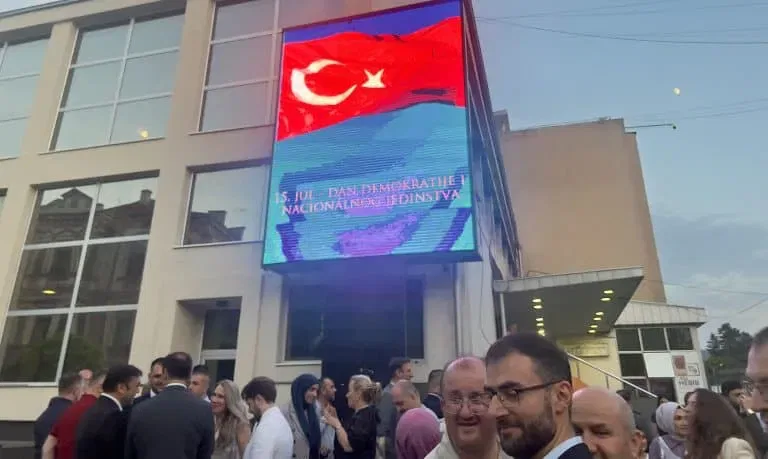 Obeležen Dan nacinalnog jedinstva i demokratije Turske u Novom Pazaru (VIDEO)