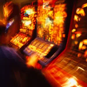 Reakt: Porast rizika – Sve veći broj mladih u Novom Pazaru izložen opasnostima kockanja