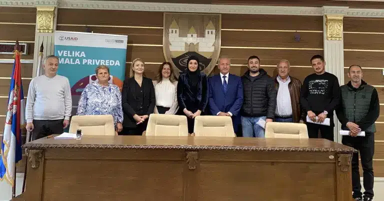 U Sejnici potpisani ugovori za solarne panele