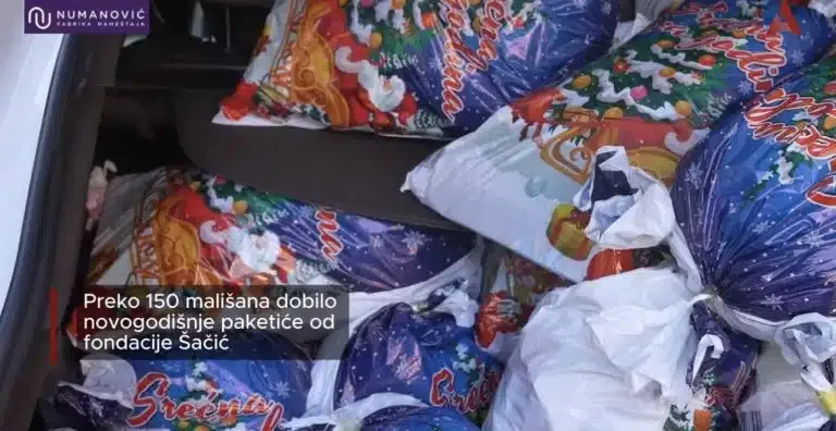 Preko 150 mališana dobilo je novogodišnje paketiće od fondacije Šačić (VIDEO)