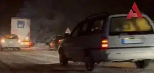 Putni pravci prema Tutinu i Sjenici i dalje su zatvoreni za teretna vozila (video)