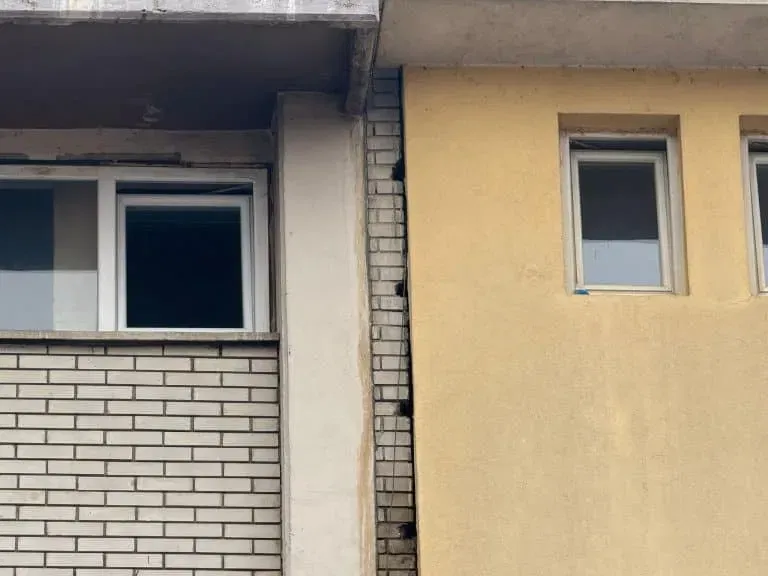 Inspekcija zabranila korišćenje dela Ekonomsko-trgovinske škole zbog oštećenja i pukotina