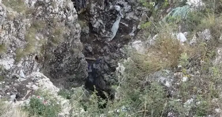 Da li ste čuli za “pećinu bez dna” kod Sjenice? (VIDEO)