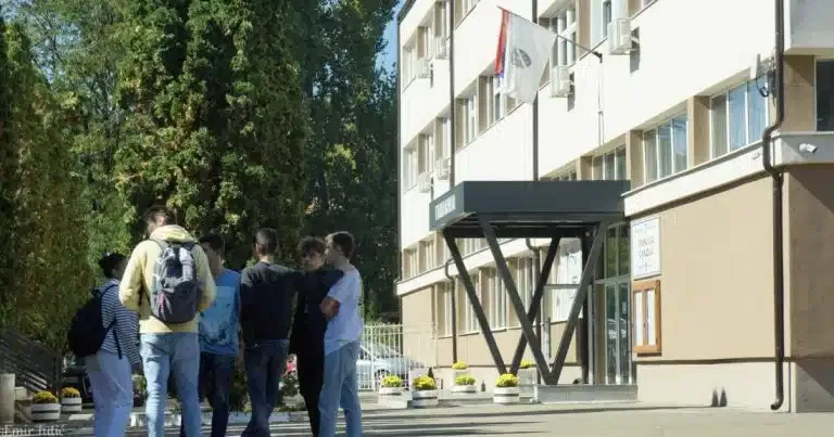 Gimnazijalci: Bojkot nastave nedelju dana