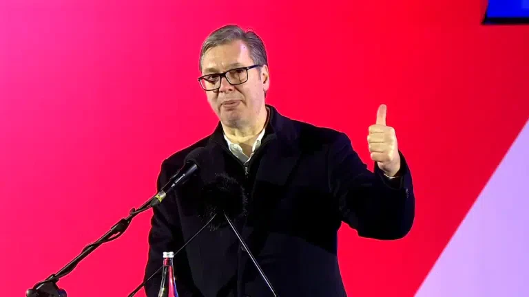 Vučić u Sremskoj Mitrovici: Spolja pokušavaju da sruše Srbiju, u taj cilj uloženo tri milijarde (video)