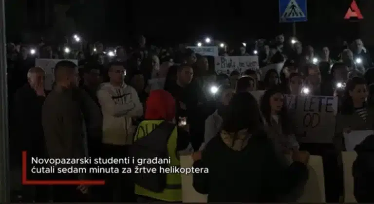 Sedam minuta ćutnje: Novopazarci odali počast žrtvama helikopterske nesreće (VIDEO)