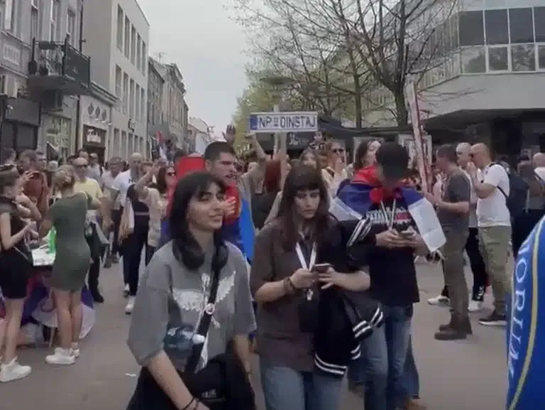 Studenti DUNP-a u Kraljevu na skupu (VIDEO)