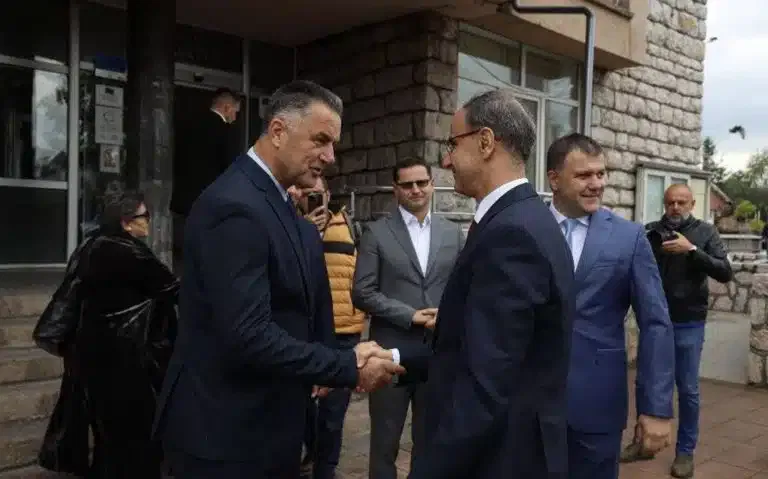 Premijer Macut “tajno” boravio u Novom Pazaru, bez najave i susreta sa građanima i novinarima