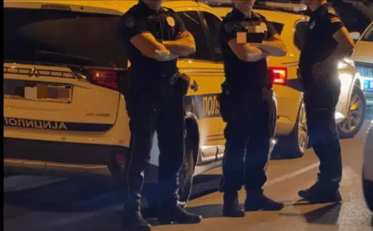 Muškarac nosio “tetejac” kroz Novi Pazar