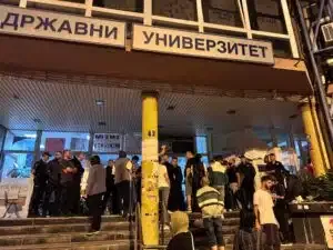 Plenum studenata DUNP-a traži hitne ostavke rukovodstva: „Univerzitet nije privatno vlasništvo rektorke!”