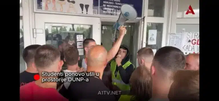 Studenti ponovo ušli u prostorije DUNP-a (VIDEO)