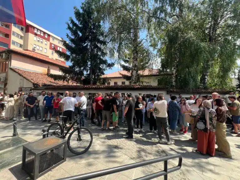 Građani i studenti zahtevaju da se uhapšeni puste (VIDEO)