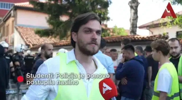 Studenti u Novom Pazaru tvrde: Policija ponovo postupila nasilno (VIDEO)