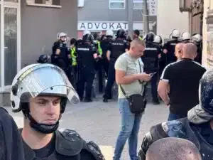 Policija u Novom Pazaru: Nije bilo upotrebe prinudne sile ispred Osnovnog suda