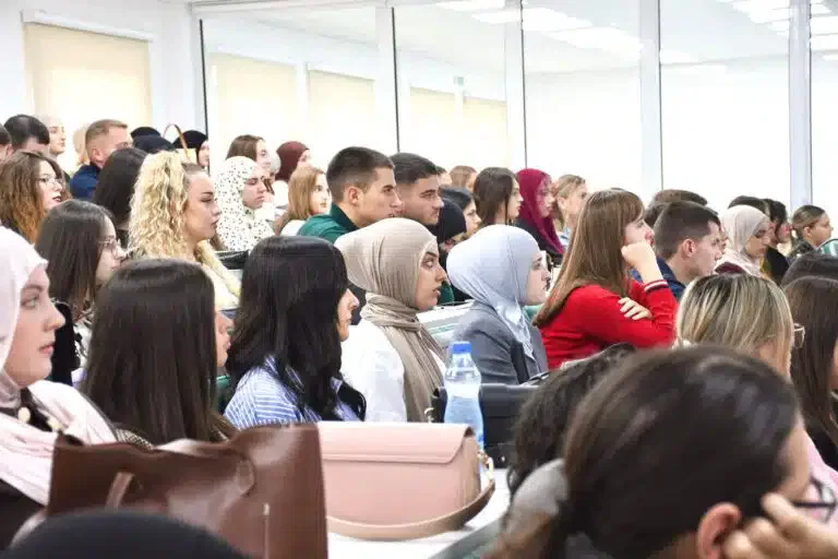 Na Univerzitetu u Novom Pazaru dodeljeno 179 stipendija studentima