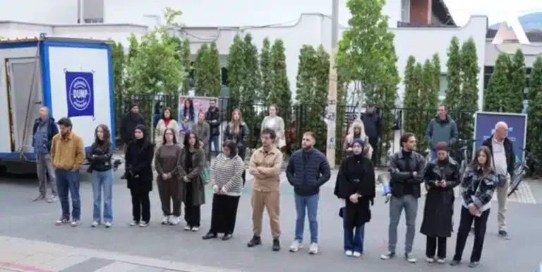 Studenti DUNP-a obeležili 11 meseci od pada nadstrešnice u Novom Sadu (VIDEO)