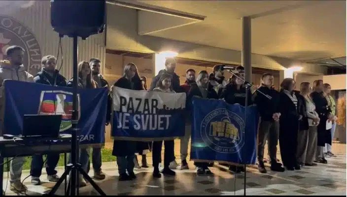 Građani Prijepolja dočekuju studente DUNP-a koji su pešačili do Novog Sad (VIDEO)
