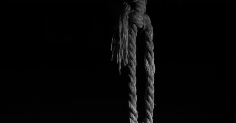 Mladić koji je dva puta pokušao da se ubije, spas pronašao u Božijoj kući / OSLOBOĐENJE (VIDEO)