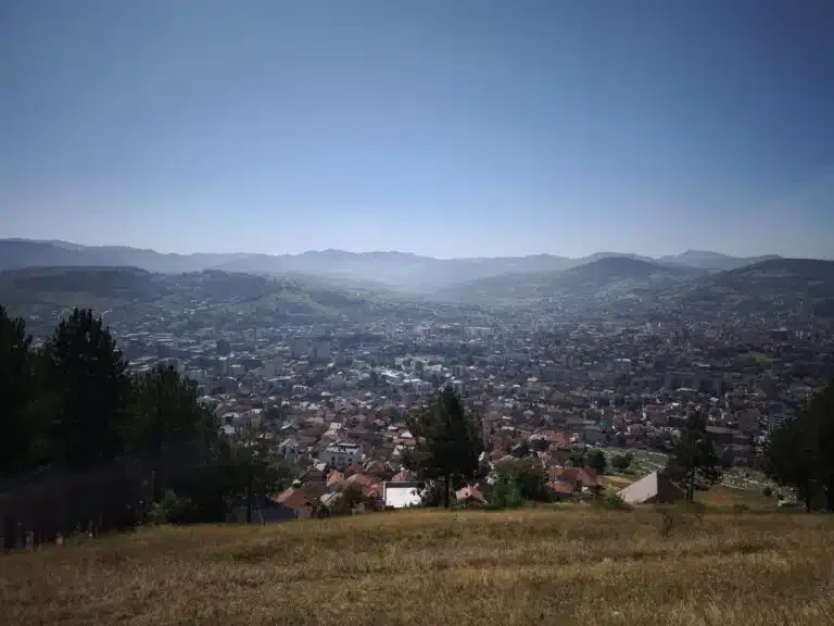 Sedmica stabilnog vremena u Novom Pazaru: Magla i sunčani intervali obeležiće naredne dane