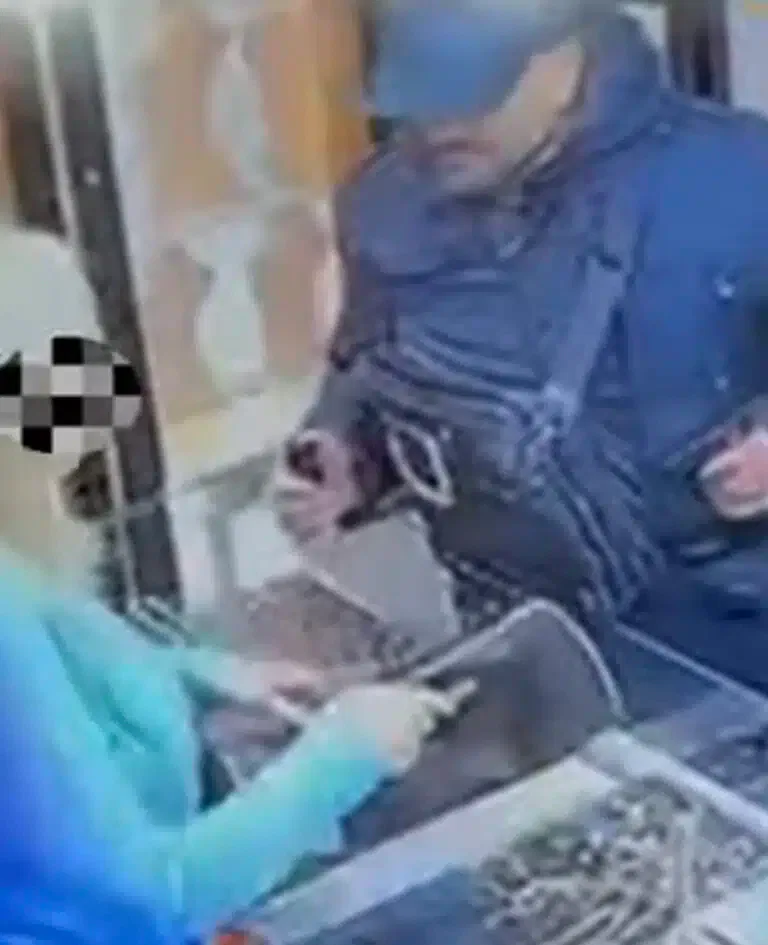 Pljačka zlatare u Novom Pazaru (VIDEO)