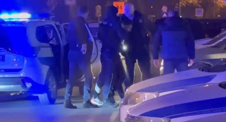 MUP: Uhapšen policijski službenik u Novom Pazaru zbog sumnje da je pomagao pljačkašu zlatare