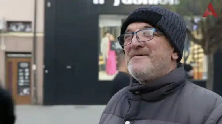 ANKETA: Za građane Novog Pazara dovoljna mesečna primanja su 2000 eura (VIDEO)