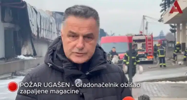POŽAR UGAŠEN – Gradonačelnik obišao zapaljene magacine (VIDEO)