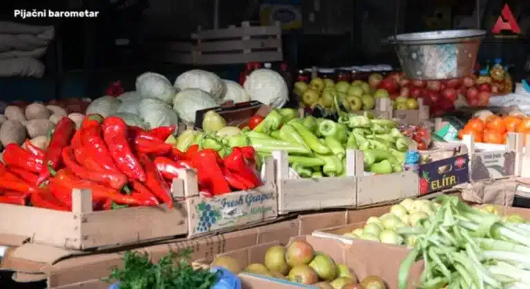 Pijačni barometar: kolike su cene voća i povrća na novopazarskoj pijaci (VIDEO)
