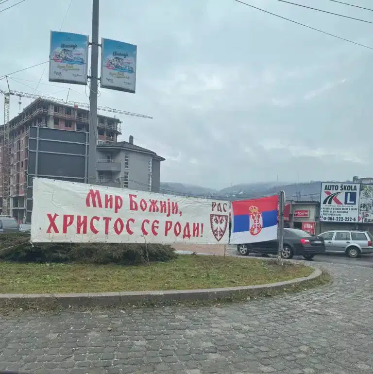 Pravoslavni vernici danas obeležavaju Badnje veče