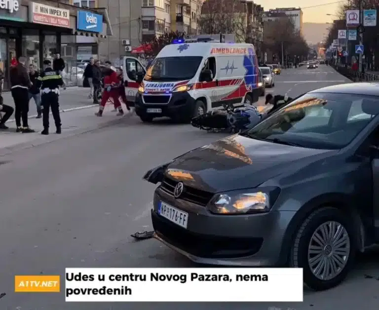 Udes u centru Novog Pazara, nema povređenih (VIDEO)