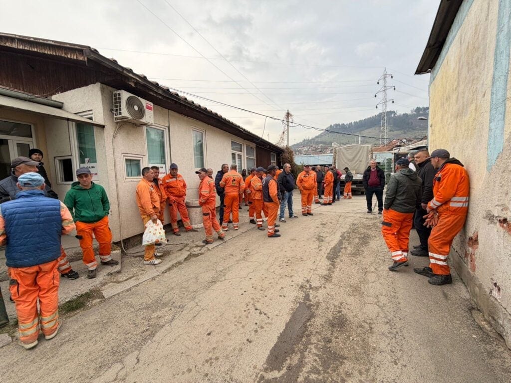 JKP „Gradska čistoća“: Ako ne budu overene knjižice i uplaćeni doprinosi – potpuna obustava rada (VIDEO)