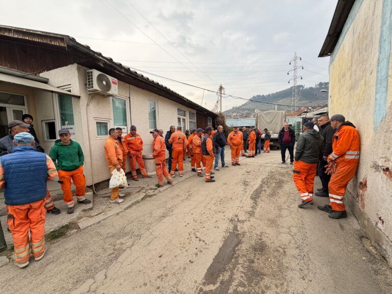 JKP „Gradska čistoća“: Ako ne budu overene knjižice i uplaćeni doprinosi – potpuna obustava rada (VIDEO)