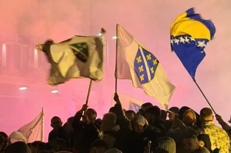 Slavlje na ulicama Novog Pazara: BiH izborila plasman na Svetsko prvenstvo (VIDEO)