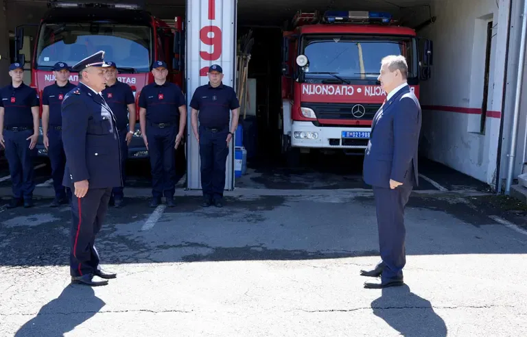 Dačić u Novom Pazaru: MUP nastavlja ulaganja u opremu i bolje uslove rada policije i vatrogasaca