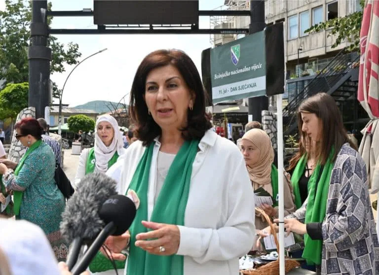 Curić: Genocid u Srebrenici nikad ne smemo zaboraviti