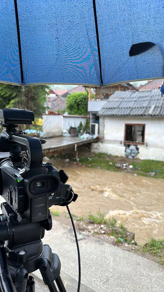 POPLAVE U SRBIJI Vanredno stanje u 42 grada i opštine