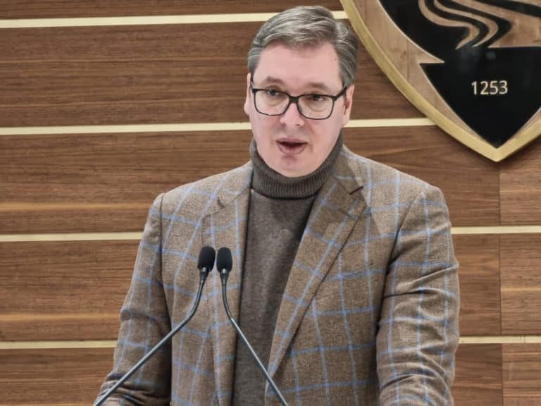 Vučić: Najbolje sarađujem sa Malim, rešimo sve u roku od 10 minuta